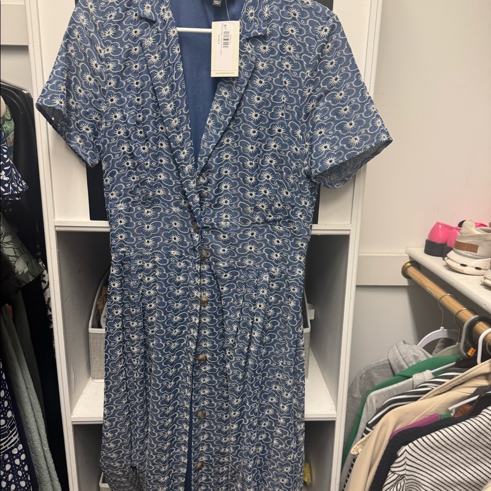 Cute embroidered midi dress